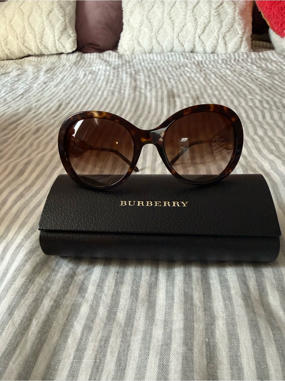 Burberry Tortoiseshell Oversized Sunglasses with Brown Gradient Lenses